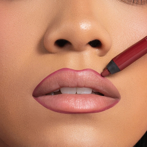 Everlasting Lip Liner  Trazos intransferibles, labios invencibles.